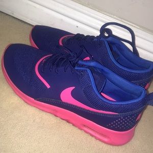 WORN ONCE RARE NIKE AIR MAX THEA